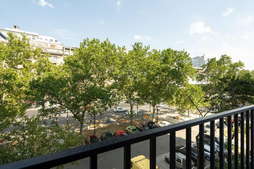 Sunny 2br Flat - Location - 3 Balconies Bucareste