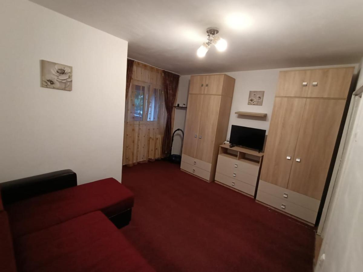 Zona Metrou Dristor 2, Sector 3 Apartment *