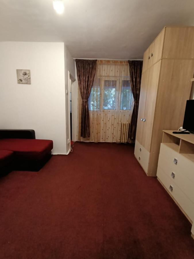 Zona Metrou Dristor 2, Sector 3 *