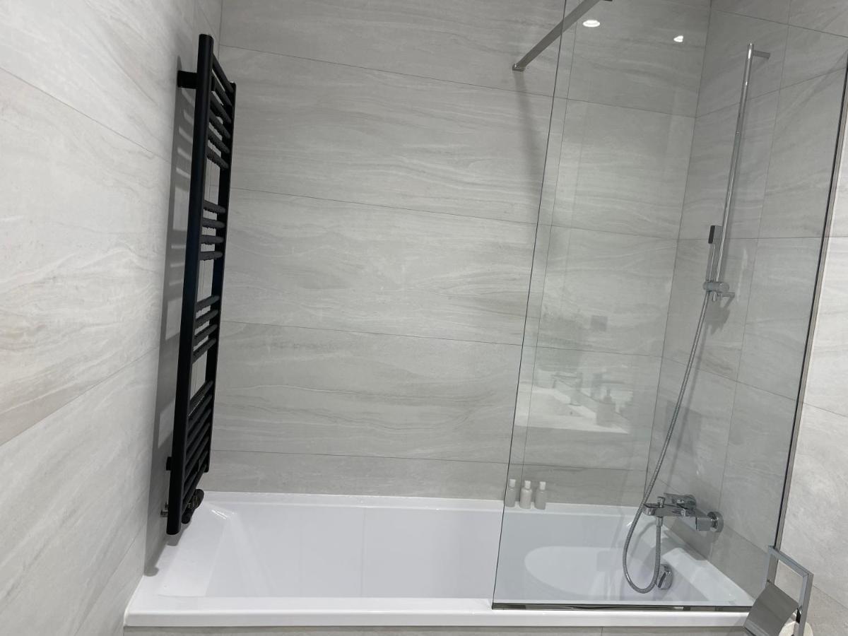 One Herastrau Vista 2 Bedrooms With View Apartamento Bucareste