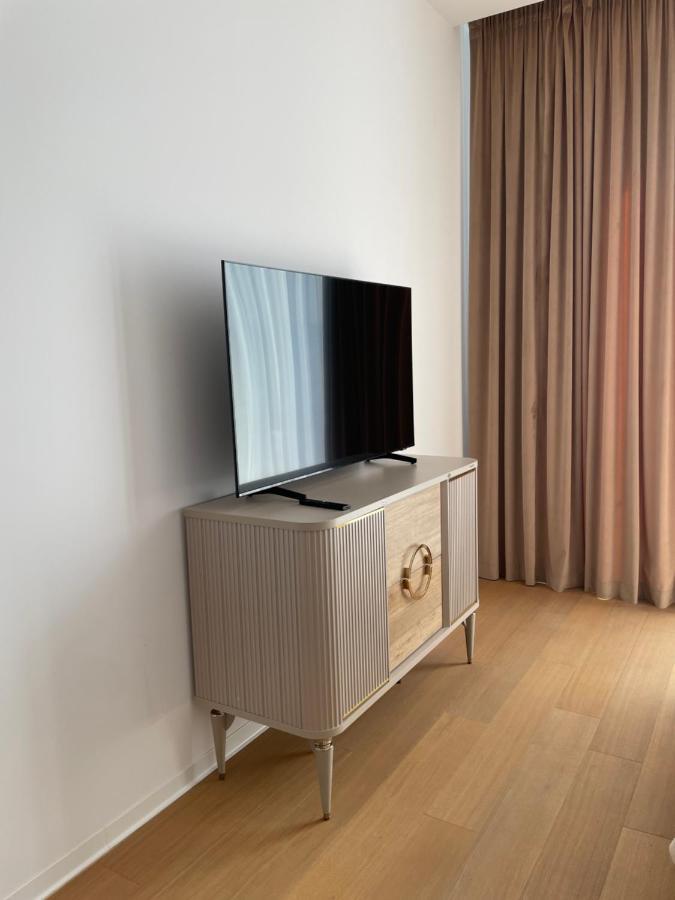 Apartment One Herastrau Vista 2 Bedrooms With View Bucharest