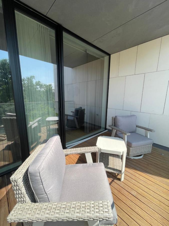 One Herastrau Vista 2 Bedrooms With View Apartment *