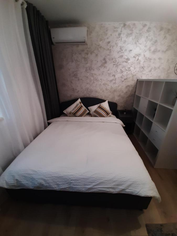 Apartament Park Studio Bucureşti
