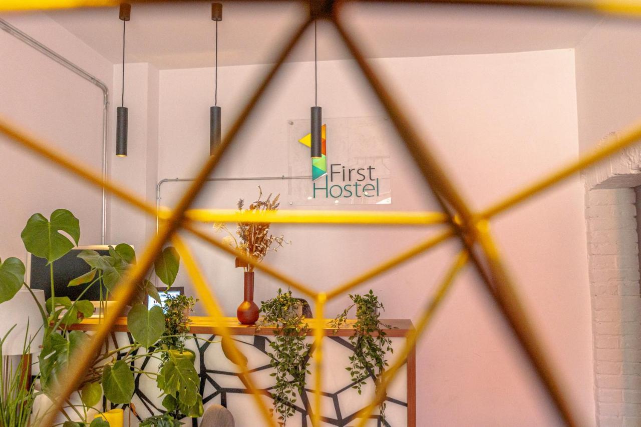 First Bucur 21 Hostel *