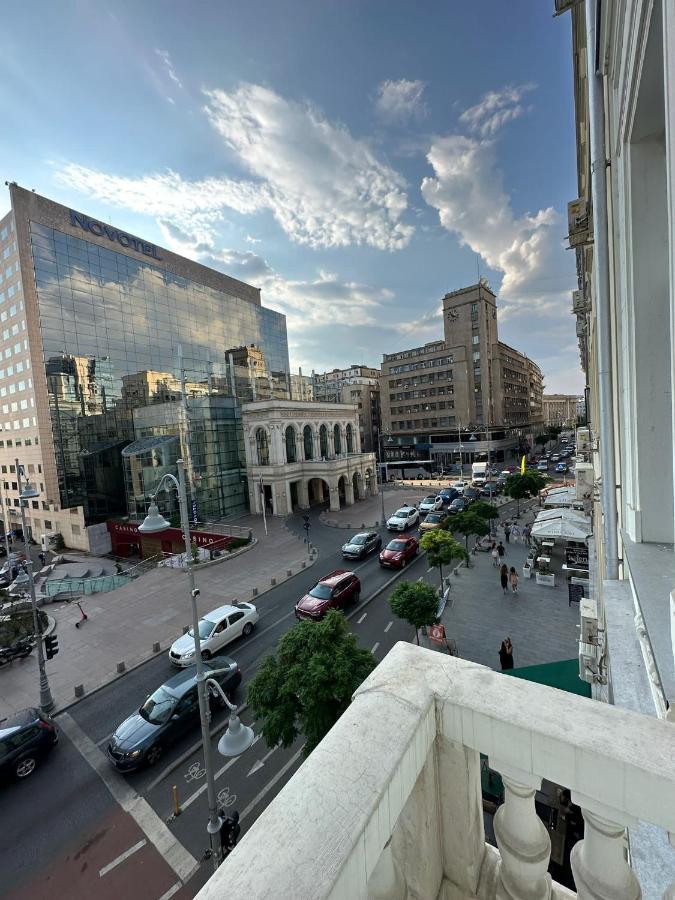 Oyster Flat Victoriei *