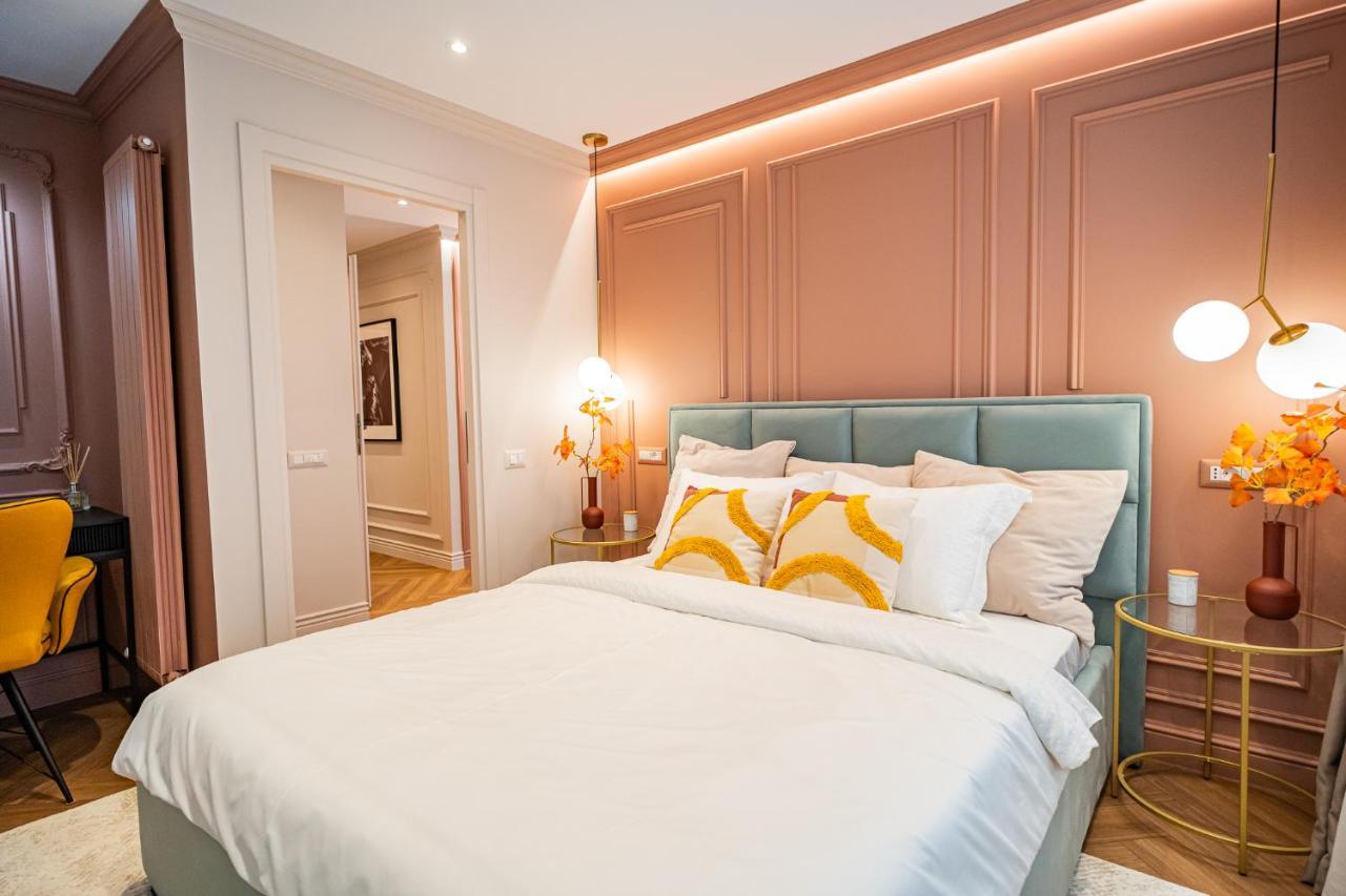 Pink Perfection - One-bedroom Gemstone Oasis Apartment