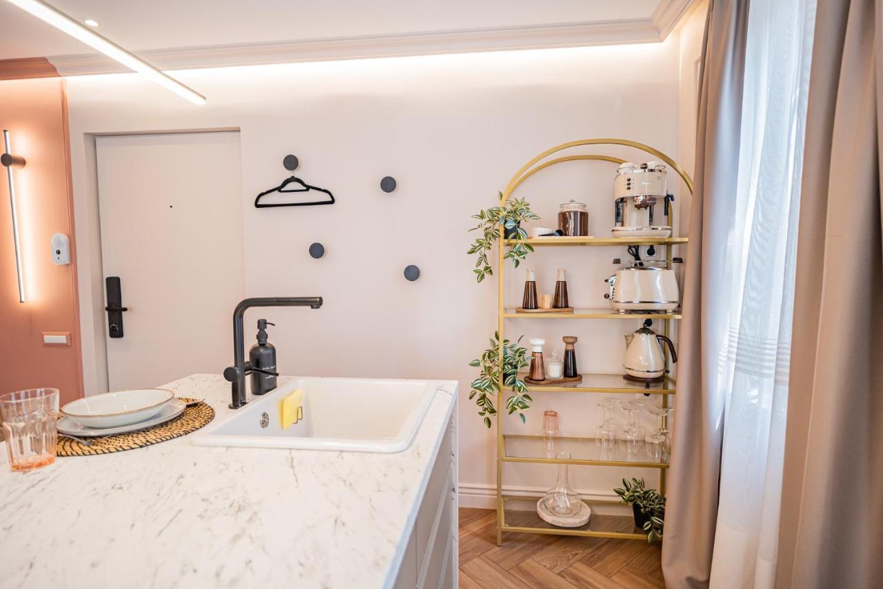 Pink Perfection - One-bedroom Gemstone Oasis *