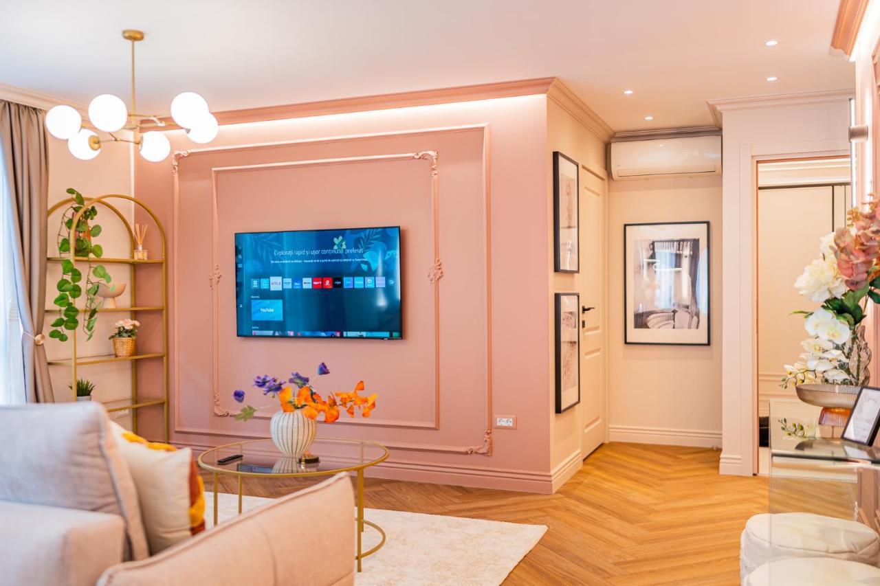 Apartment Pink Perfection - One-bedroom Gemstone Oasis Bucharest