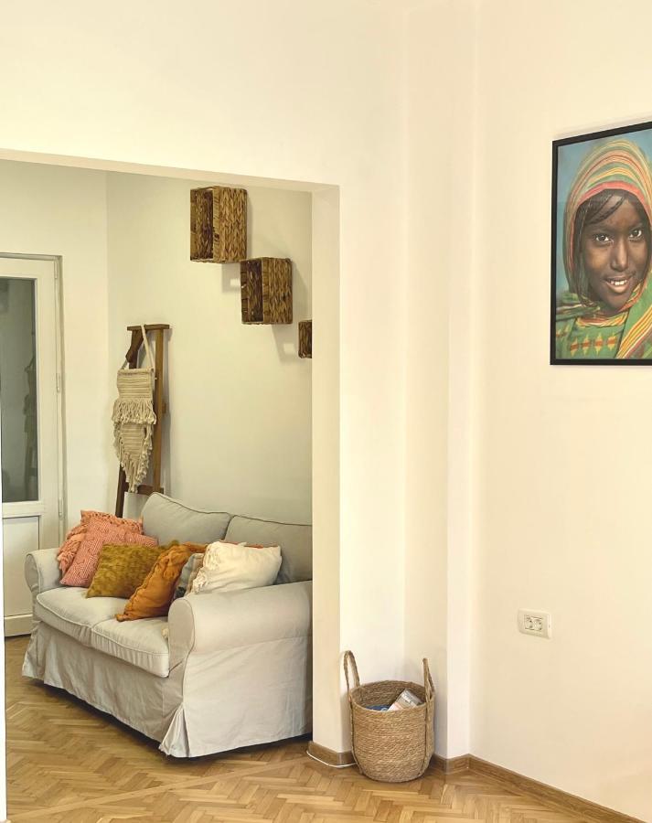 Apartment Colorful Flat In The Middle Of The *