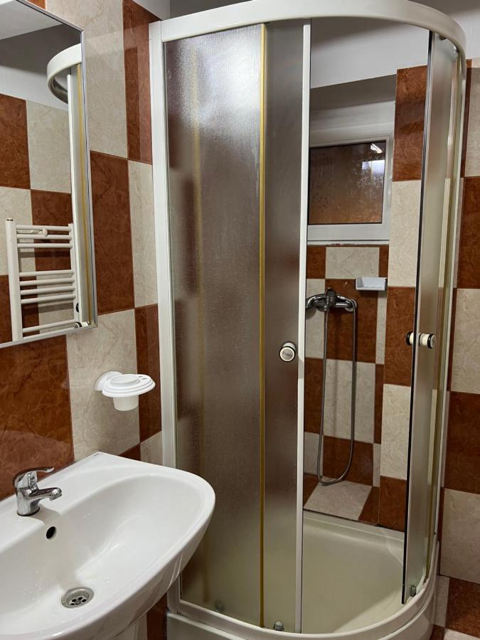 Aurora Boutique-studio Premium