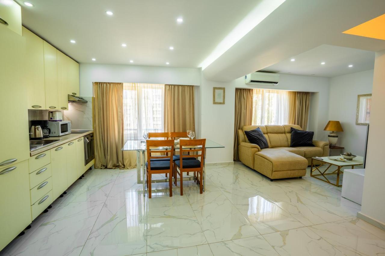 Quiet Marble With Free Parking Spot Old Town Apartament *