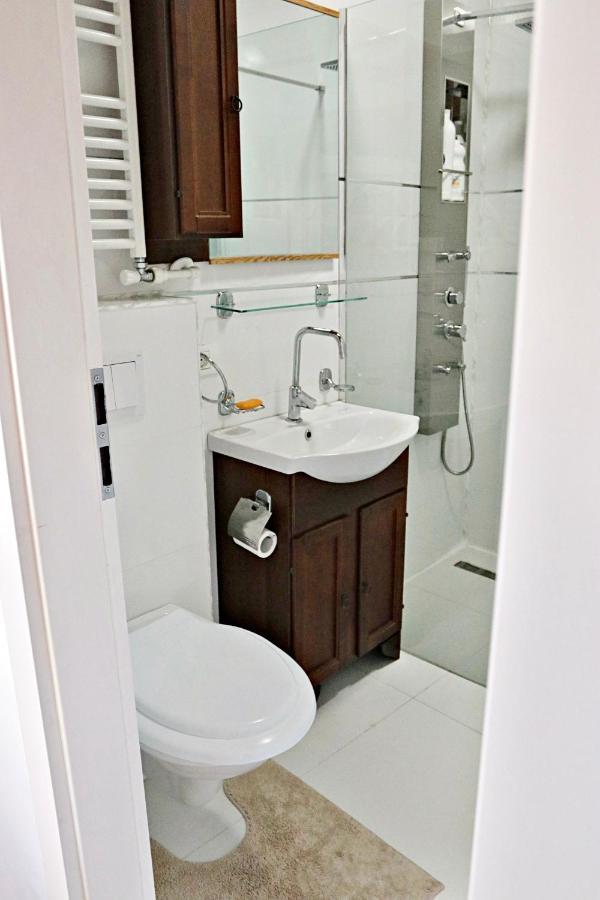 Mansion 10 Apartment *