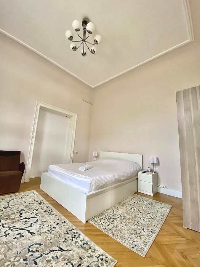 Apartment Km 0 *