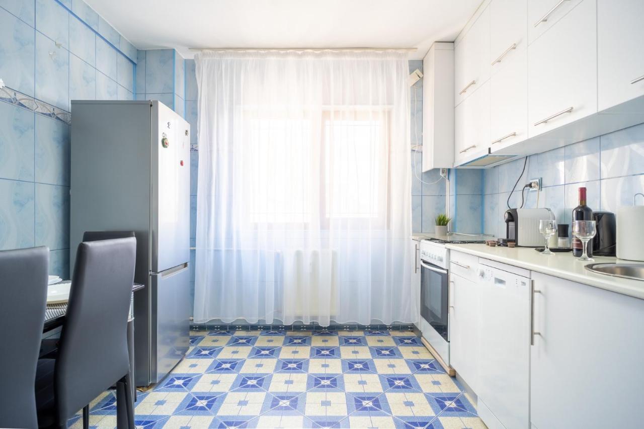 Apartment Serene 1br With Workspace Bucharest