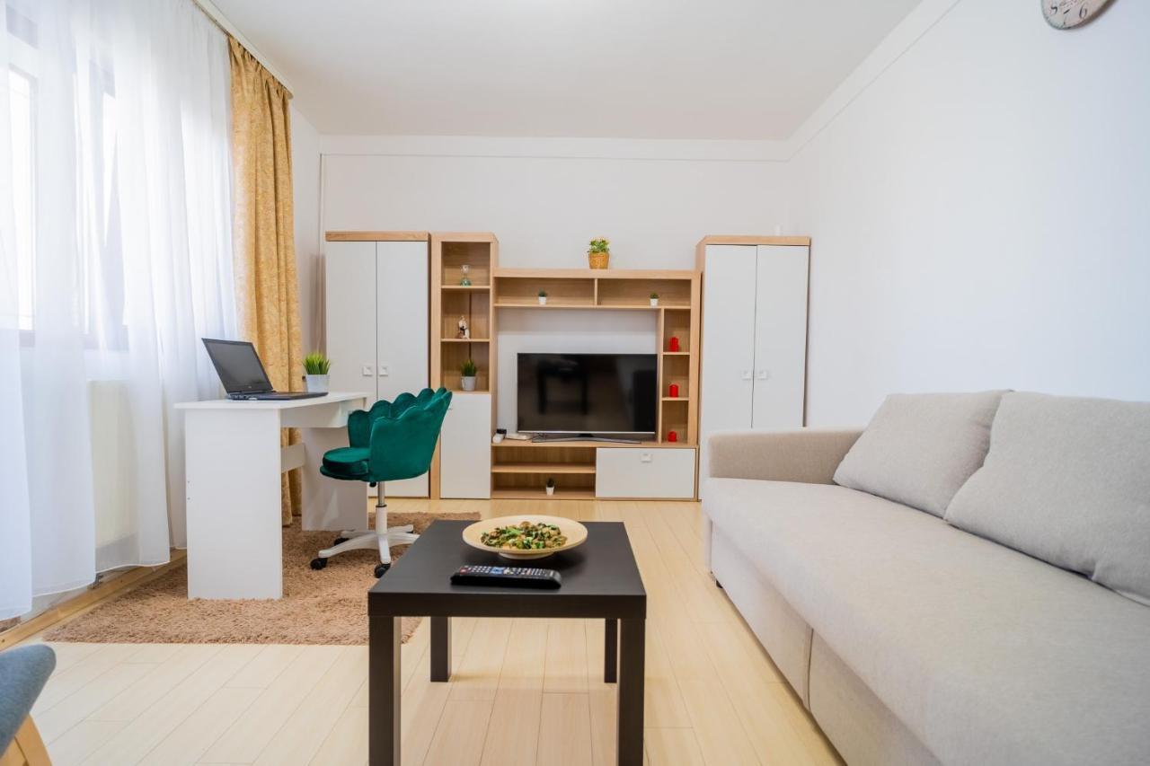 Apartment Serene 1br With Workspace