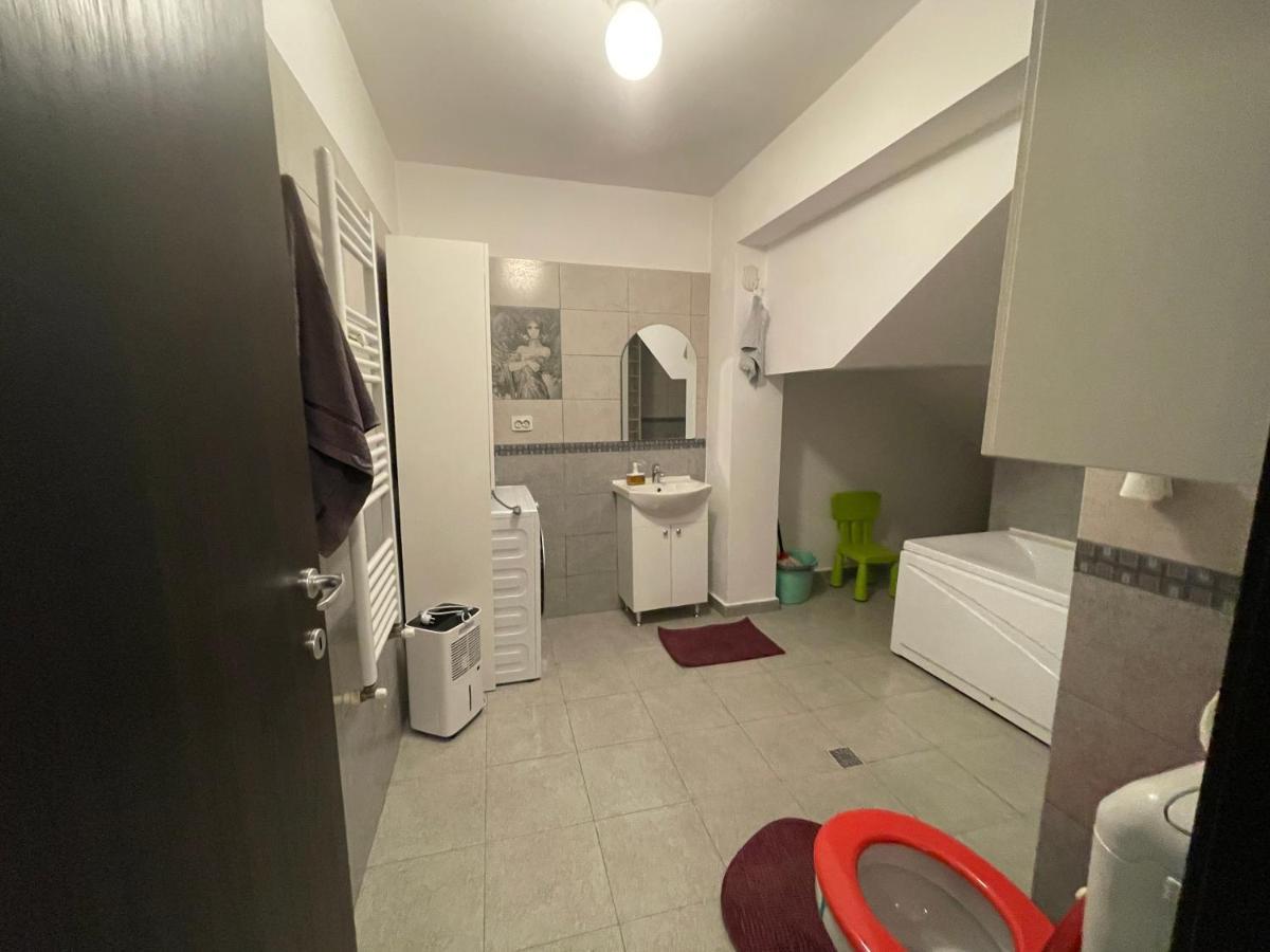 Friendly Two New Building By Chr Luxury Property Bucureşti
