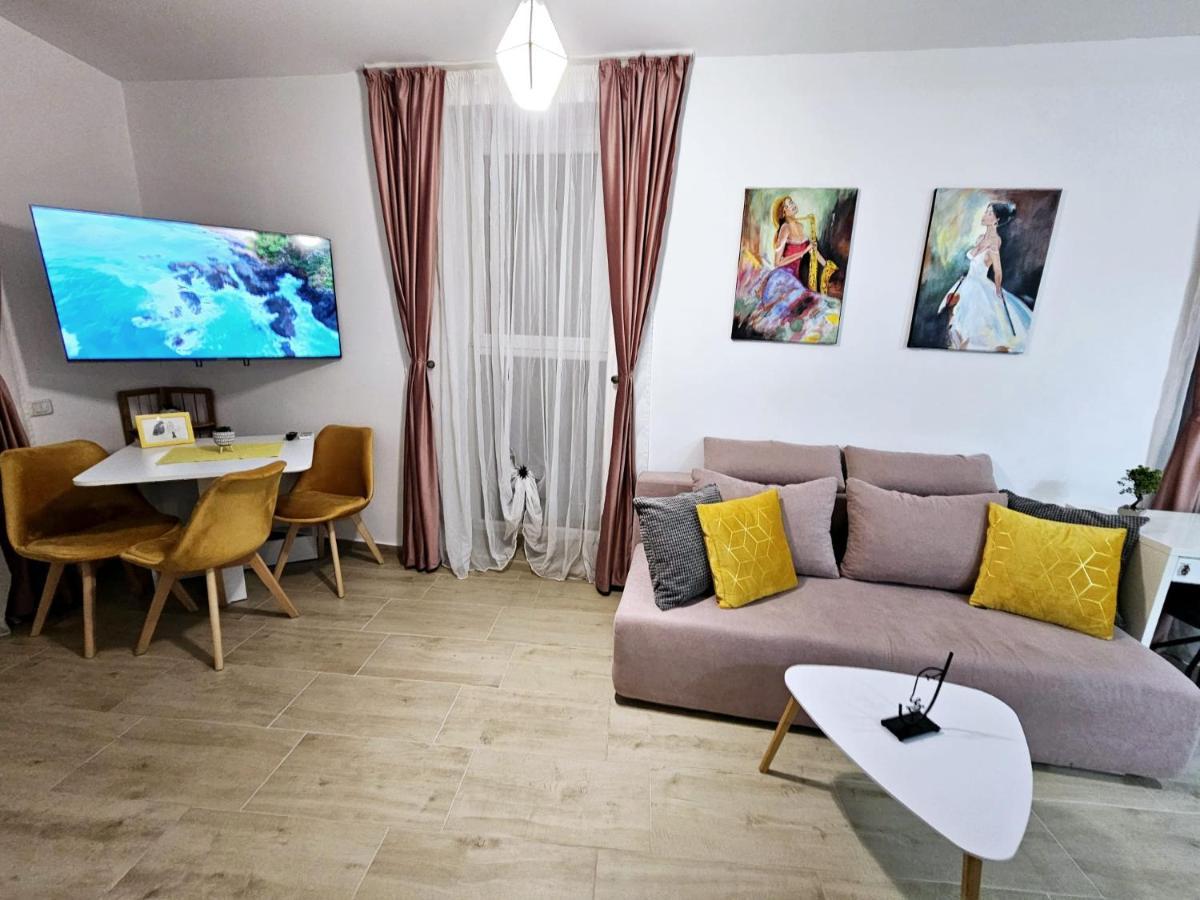 Lovely New Balcony Cismigiu Park - Pop5 * Bucureşti