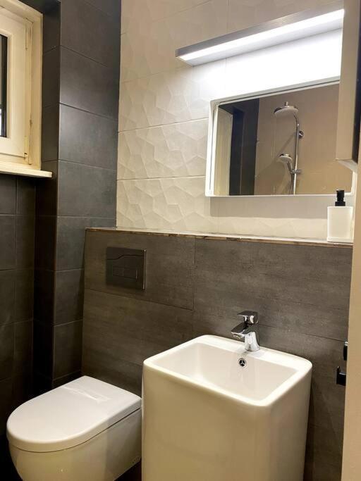 Cozy City Centre Studio Apartment