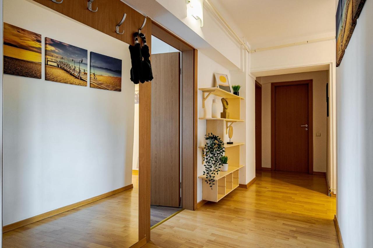 Old Center River View-4br-parliament-metro-park Apartment Bucharest