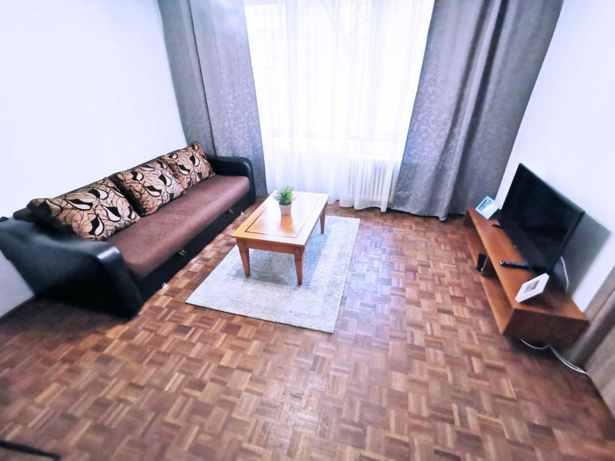 Apartment Cozy Sala Palatului Bucharest