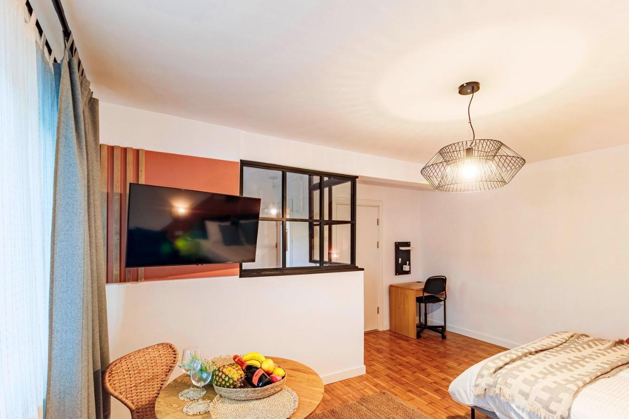 Central Modern Flat Near Metro & Park Apartamento *