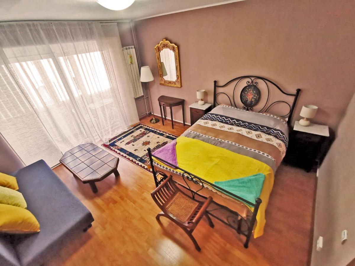 Cozy Studio Athenee * Bucureşti