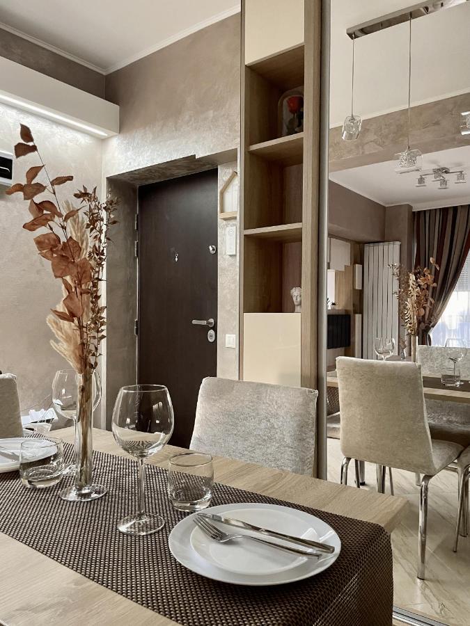 Away From - Dristor Apartment Bucharest