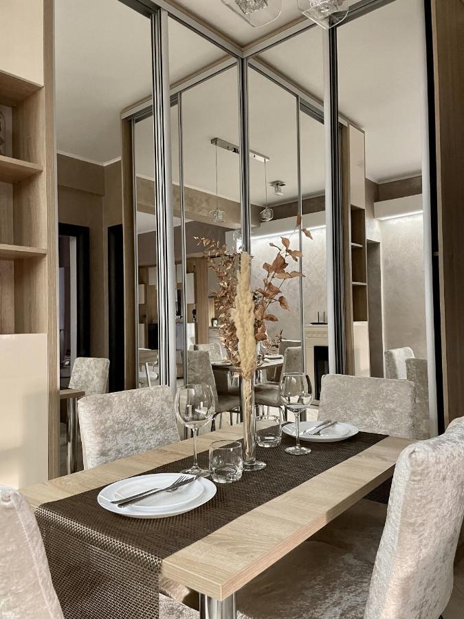 Apartment Away From - Dristor *