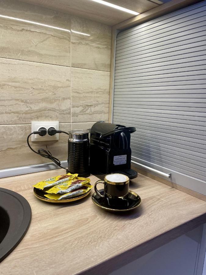 Apartment Away From - Dristor Bucharest