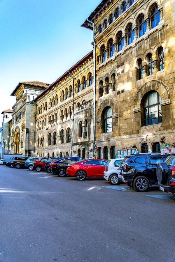 Hacienda Arhitectura - Center Modern Bucureşti