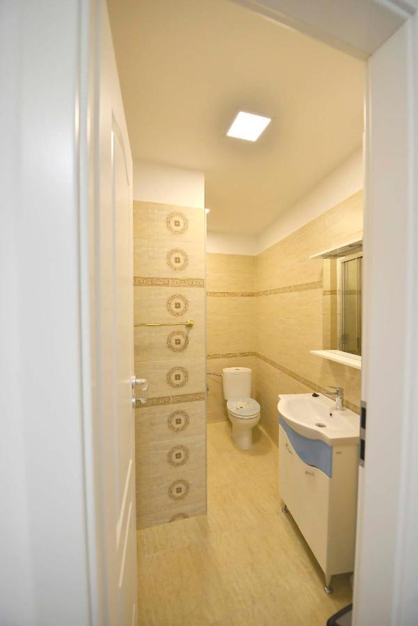 Otilia Aparthotel