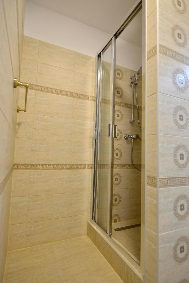 Otilia Aparthotel