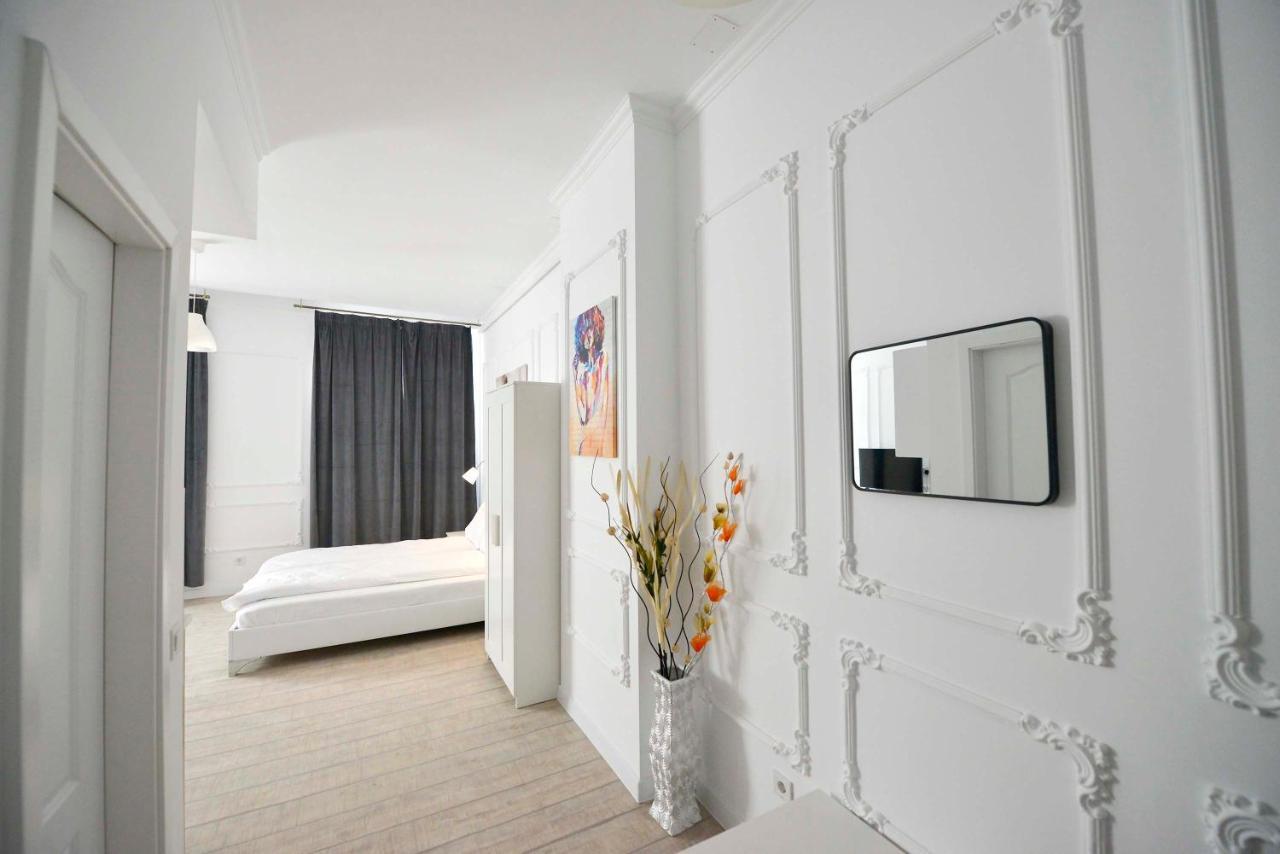 Otilia Aparthotel