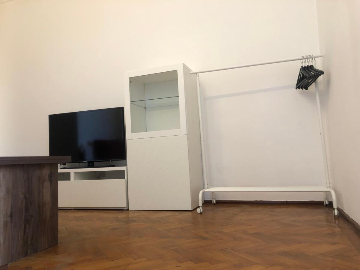 Apartment Lovely 1 Bedroom Close To Old Town