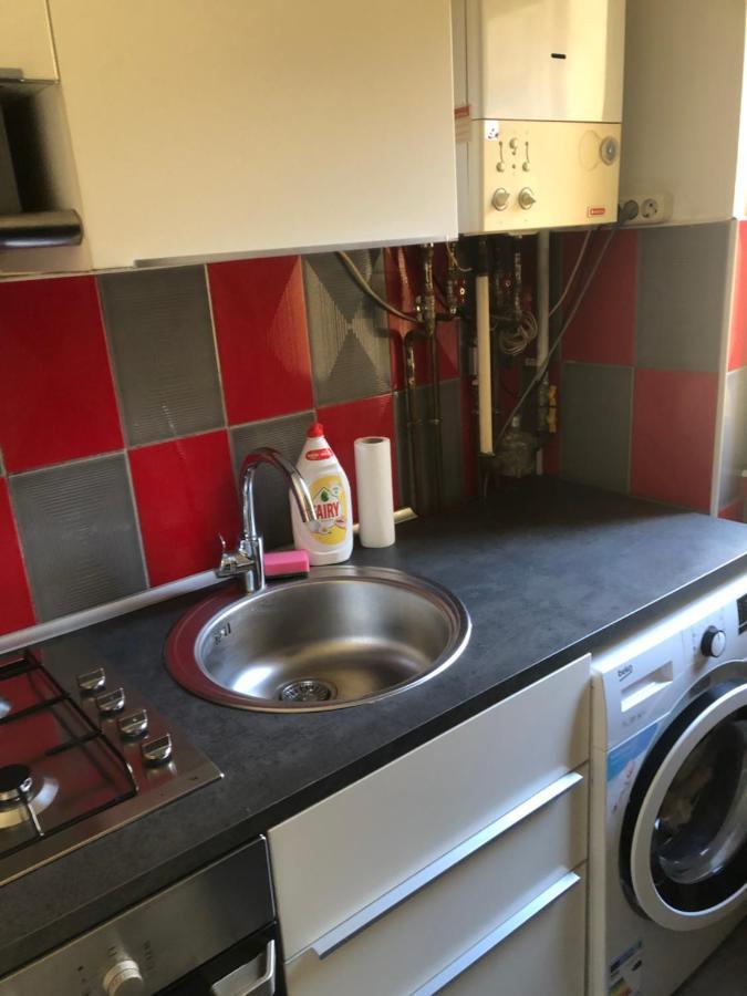 Apartment Lovely 1 Bedroom Close To Old Town Bucharest