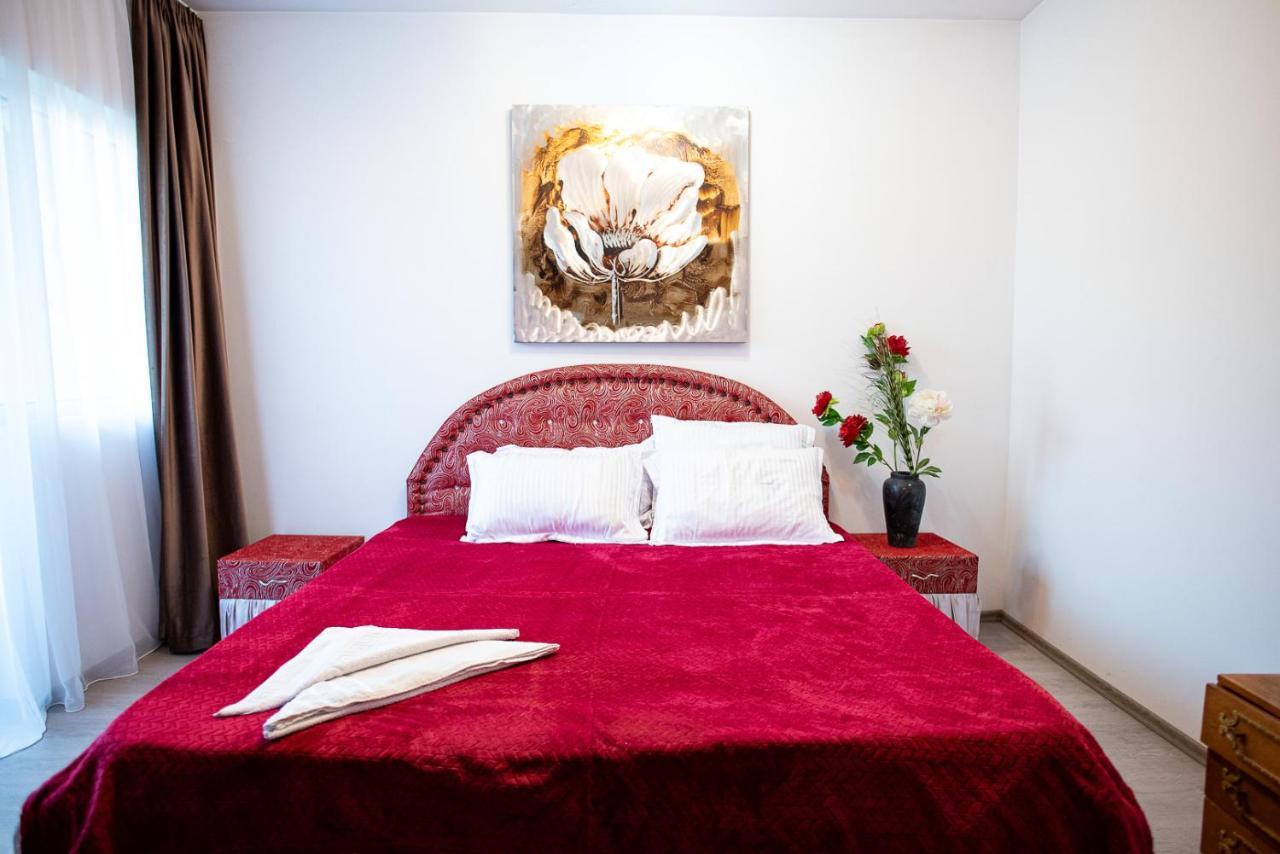 5 Bedrooms Luxury Guest house