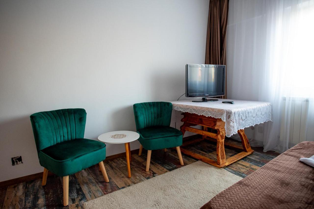 5 Bedrooms Luxury * Bucharest