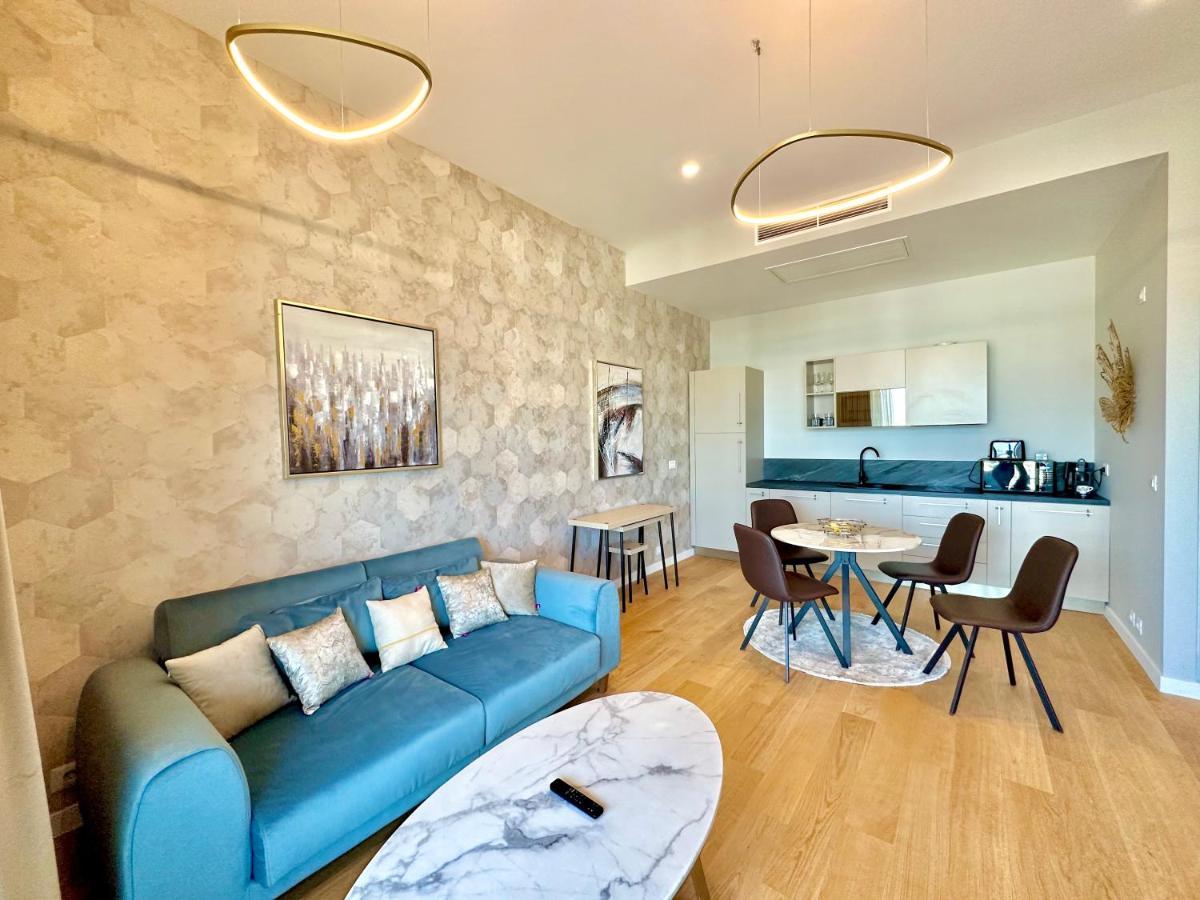 One Verdi Luxury *