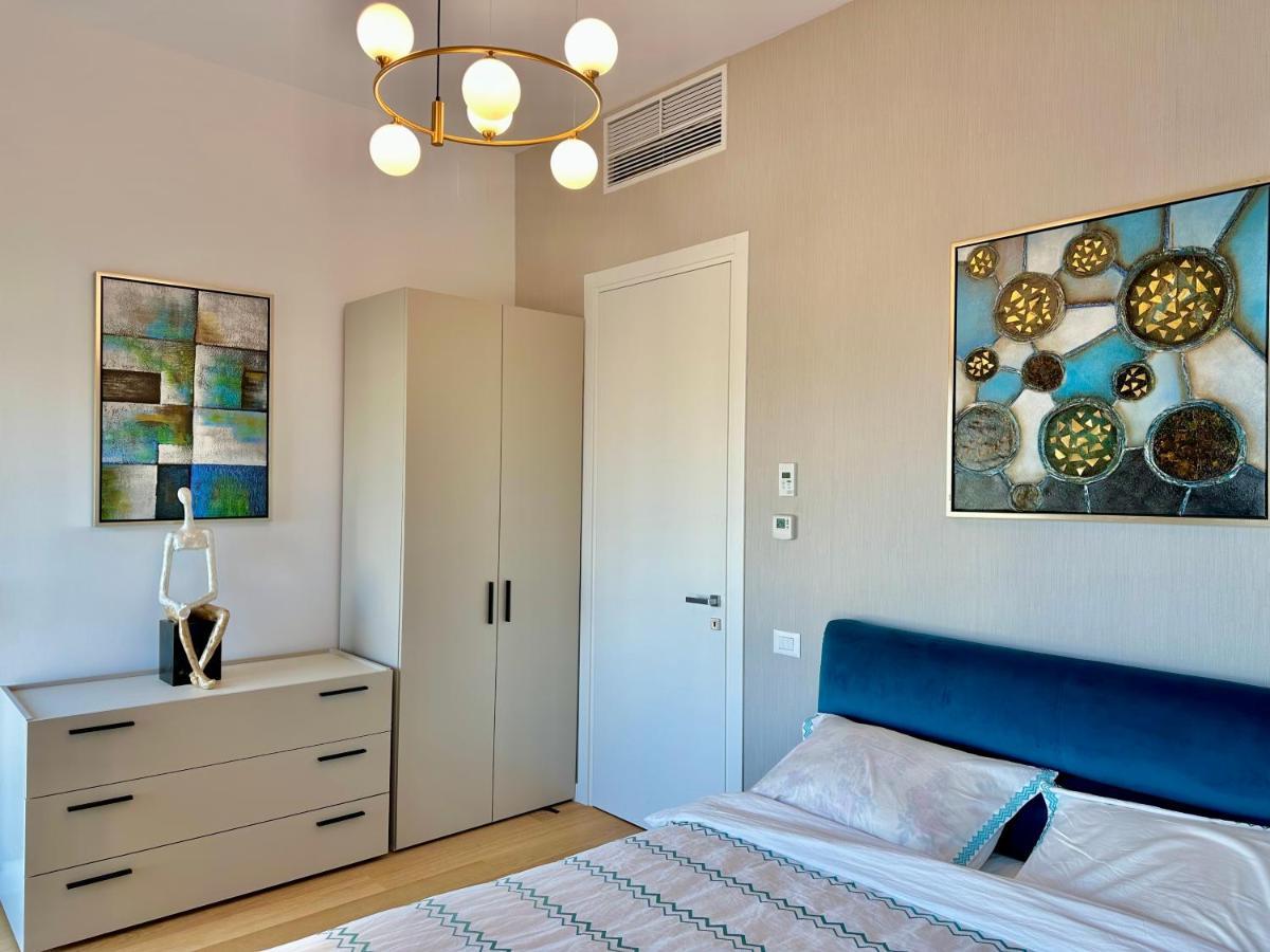 One Verdi Luxury Apartment
