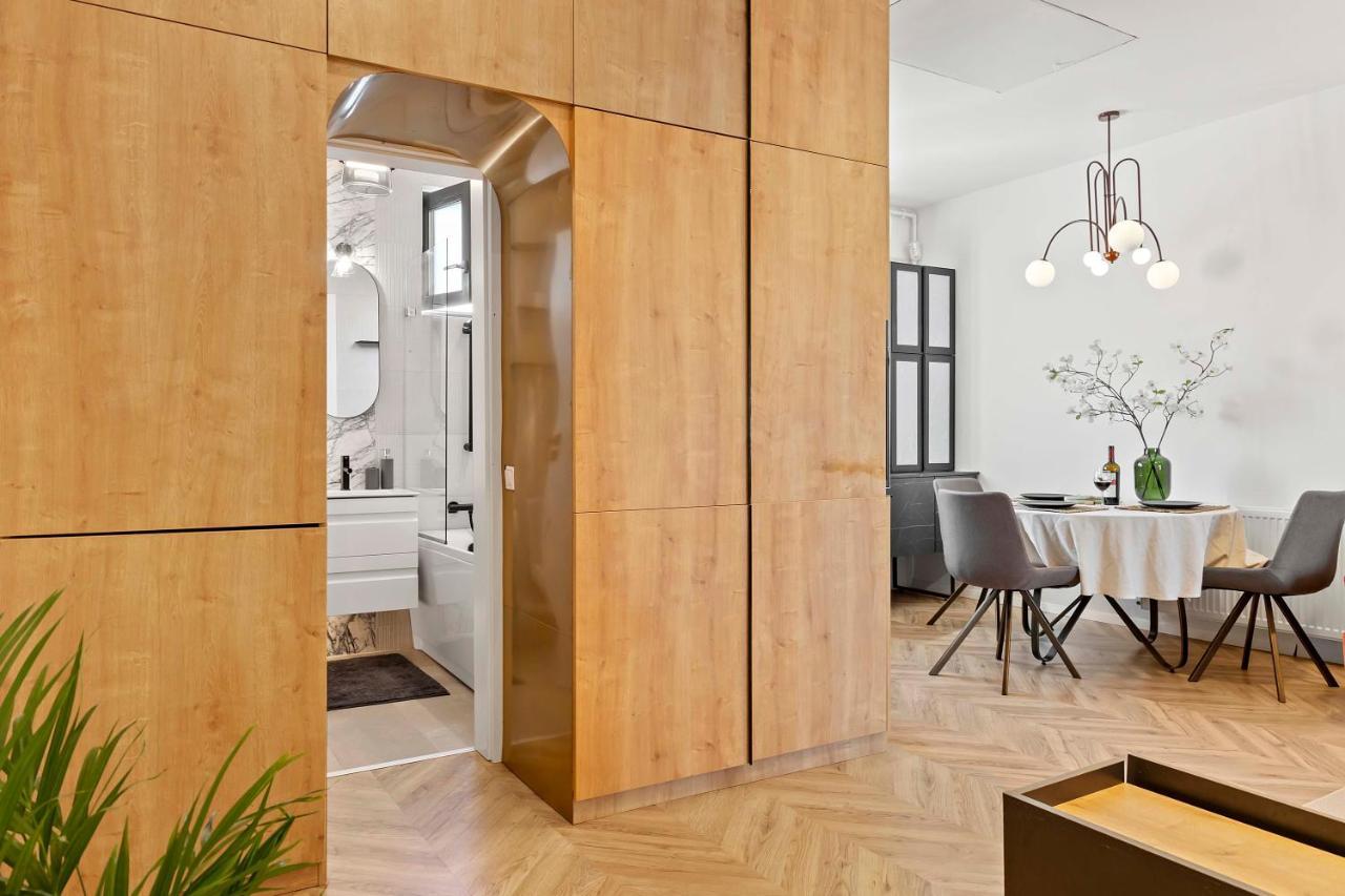 Ela Attic Studio Apartment *