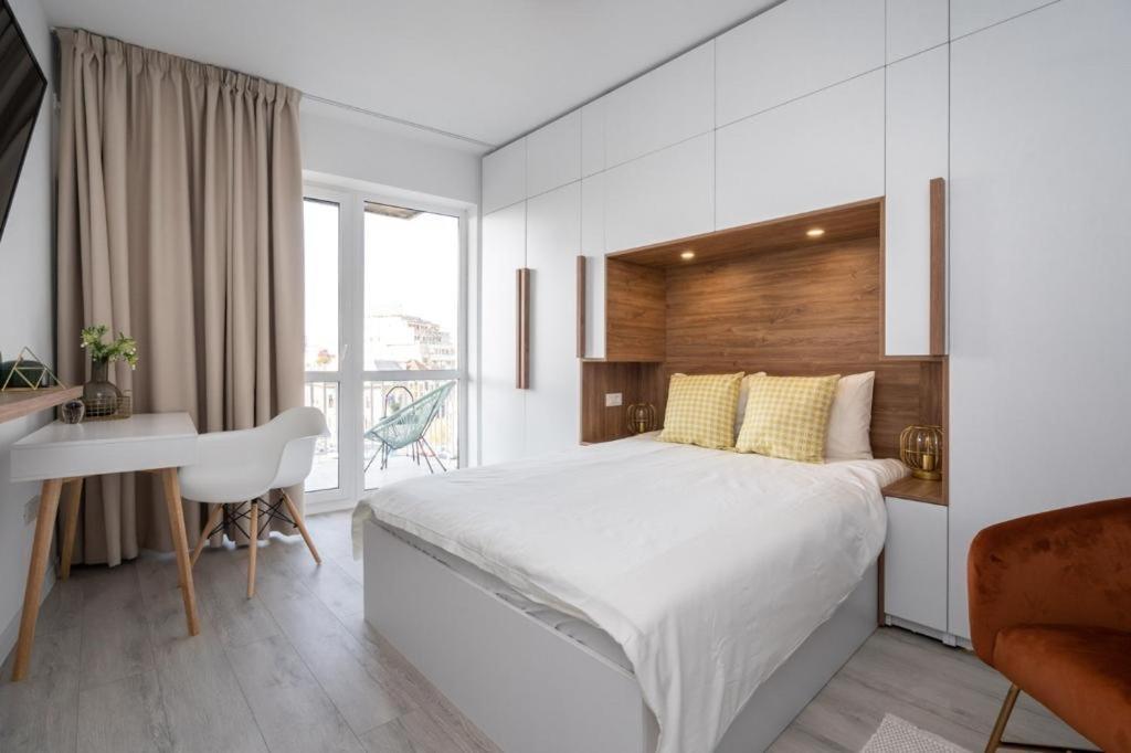 Piata Romana, Two Bedrooms * Bucharest
