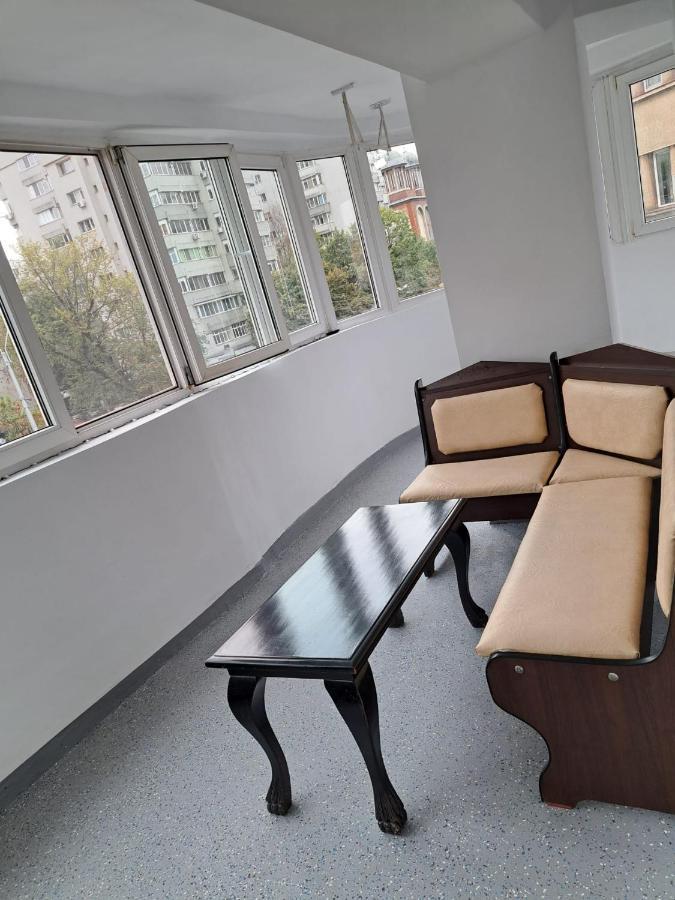 Apartament Titulescu/banu Manta *