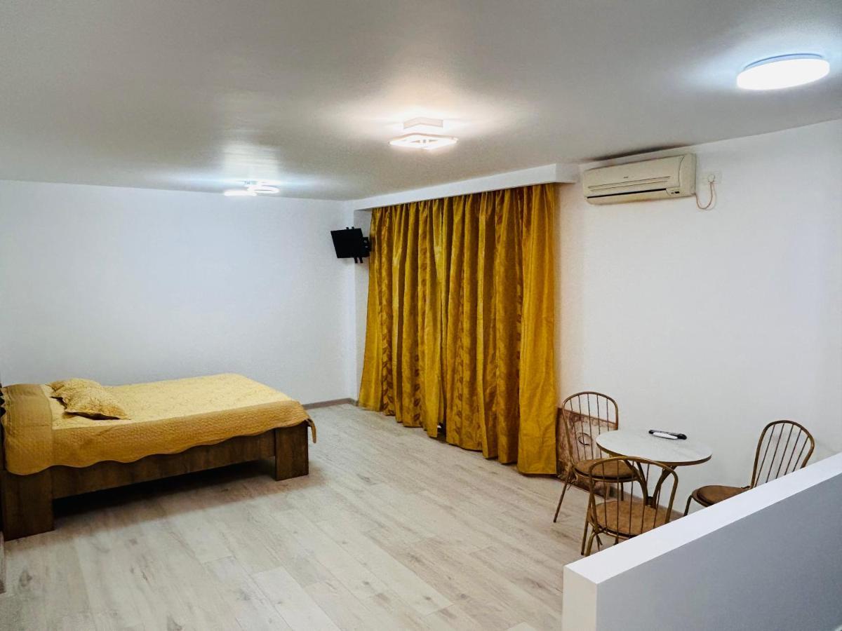 Modern Studio Near The Old Town Center, Subway, Park And Mall