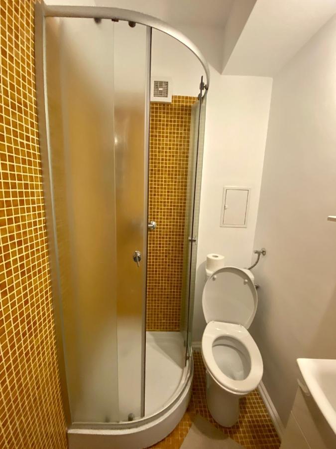 Marry Studio Apartment Bucharest