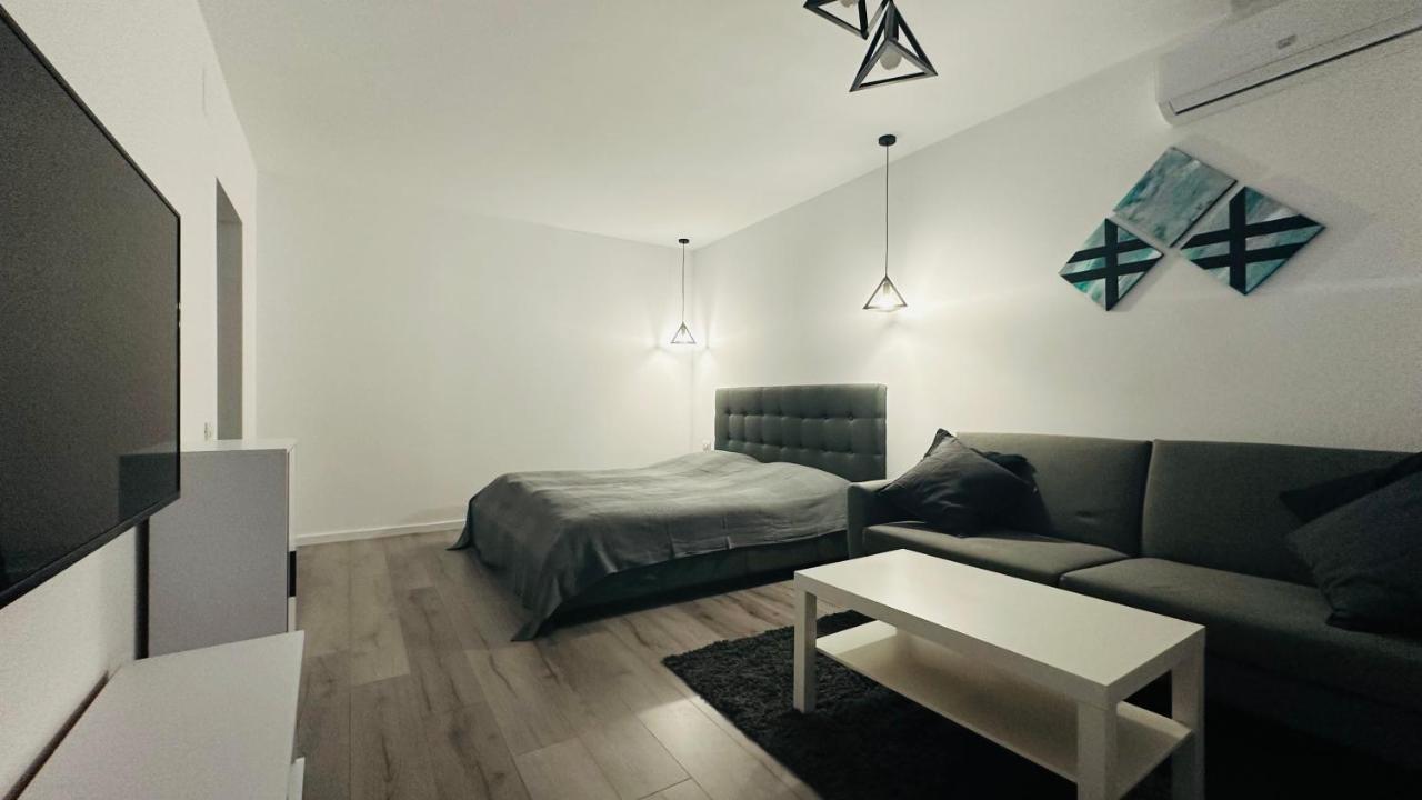Park View - Netflix * Bucureşti