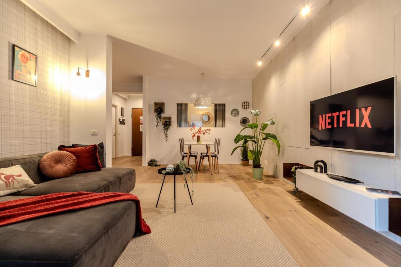 Long Heaven - Spacious 2br Apt With Balcony Apartment *