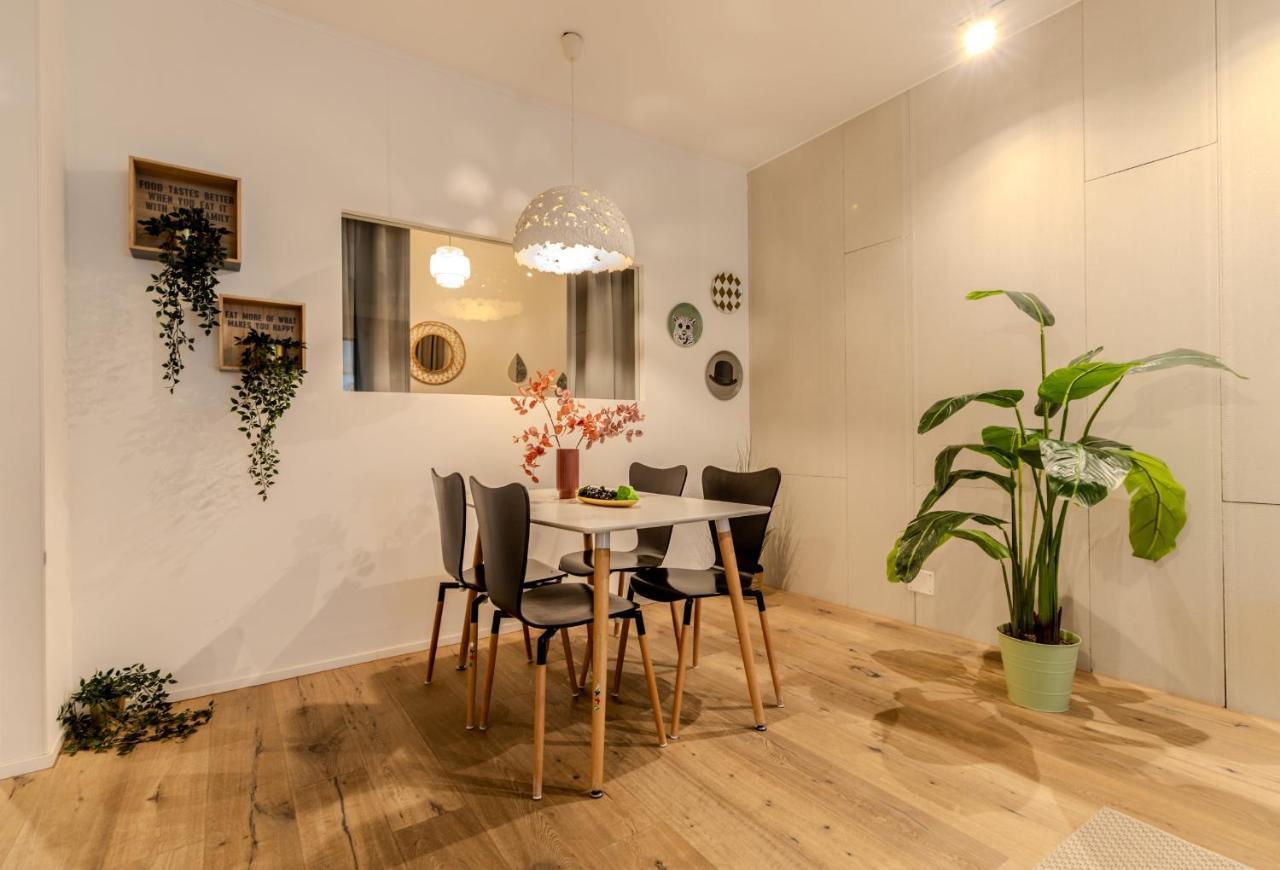 Apartment Long Heaven - Spacious 2br Apt With Balcony *