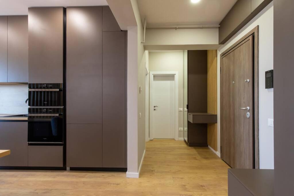 Elegant 2 Bedroom Retreat Bucareste