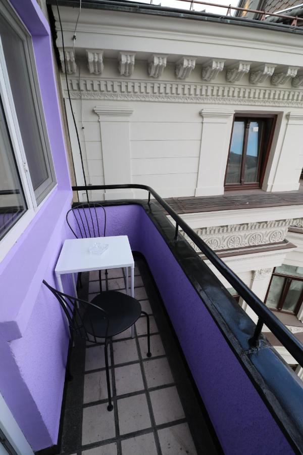 Apartment Charming Cozy Studio - Old Town - Free Minibar *