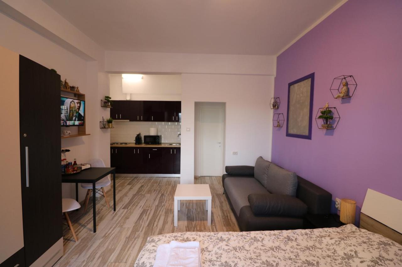 Apartment Charming Cozy Studio - Old Town - Free Minibar *